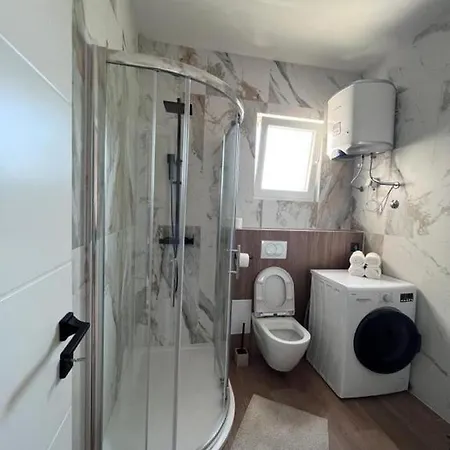 Nadalina Rogoznica (Sibenik-Knin)